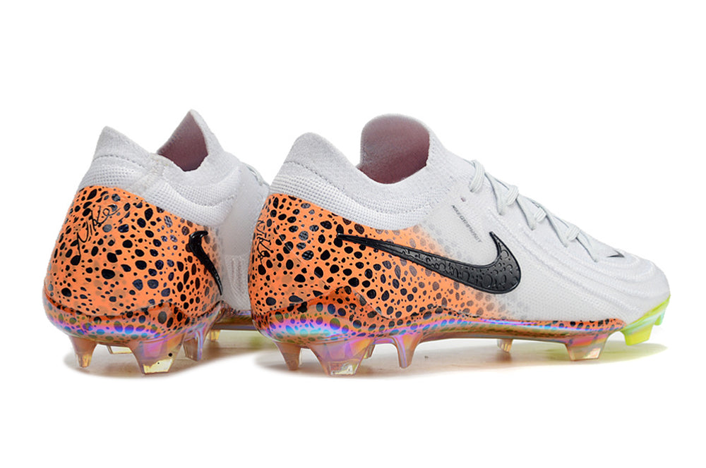 Nike Phantom GX II FG Soccer Boot