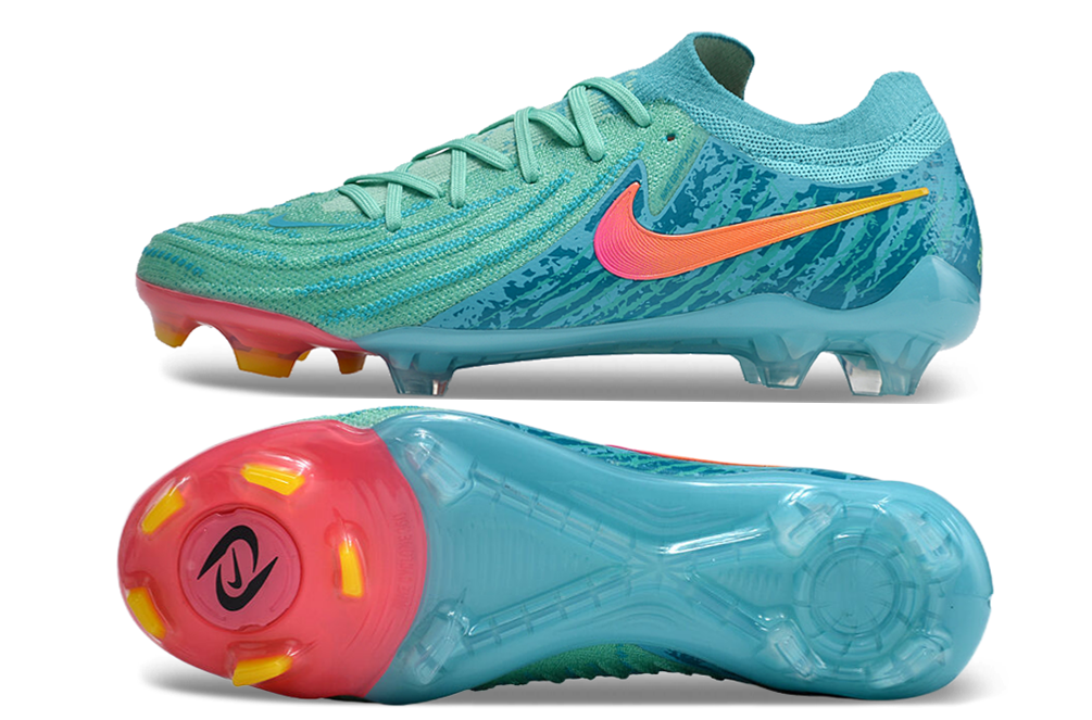 Nike Phantom GX II FG Soccer Boot
