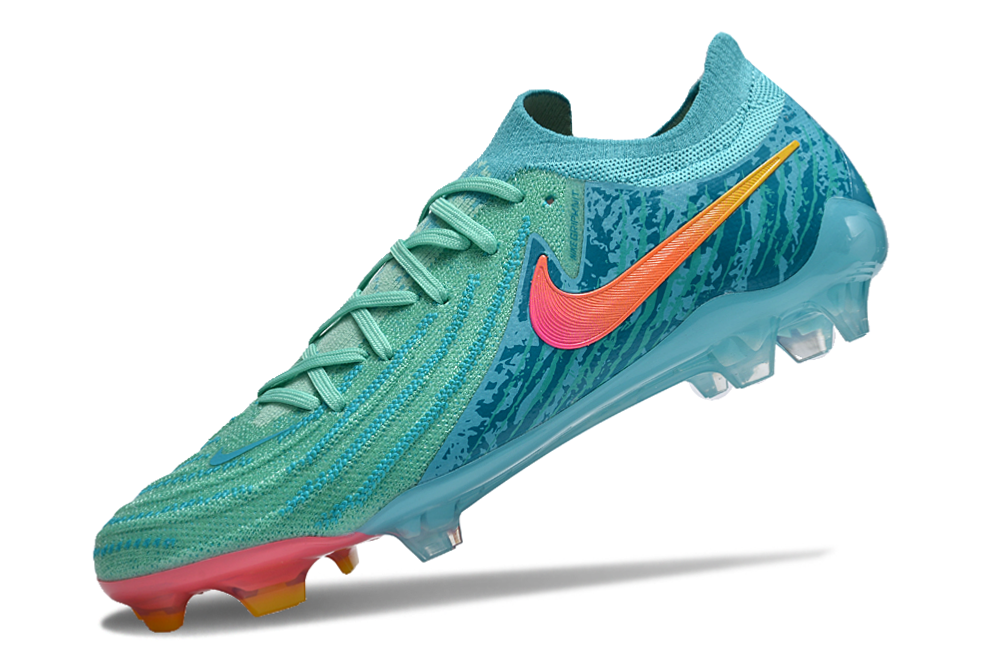Nike Phantom GX II FG Soccer Boot