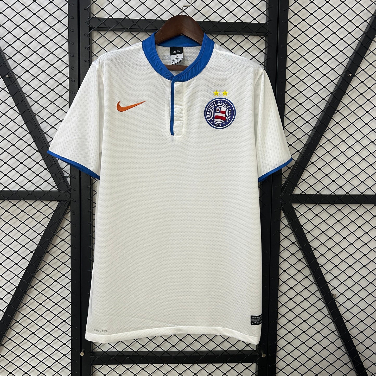 BAHIA II 13/14 HOMBRE (RETRO)