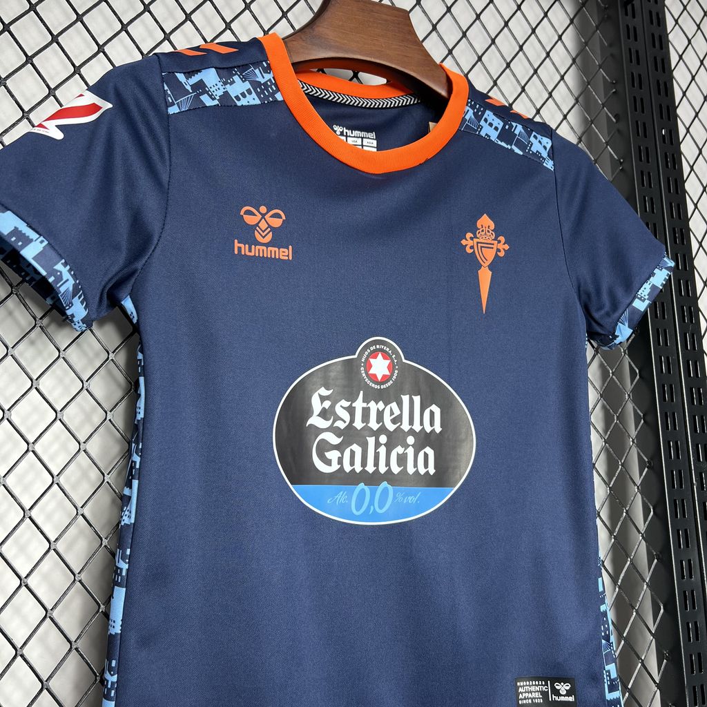 CÉLTICOS II 24/25 CONJUNTO INFANTIL