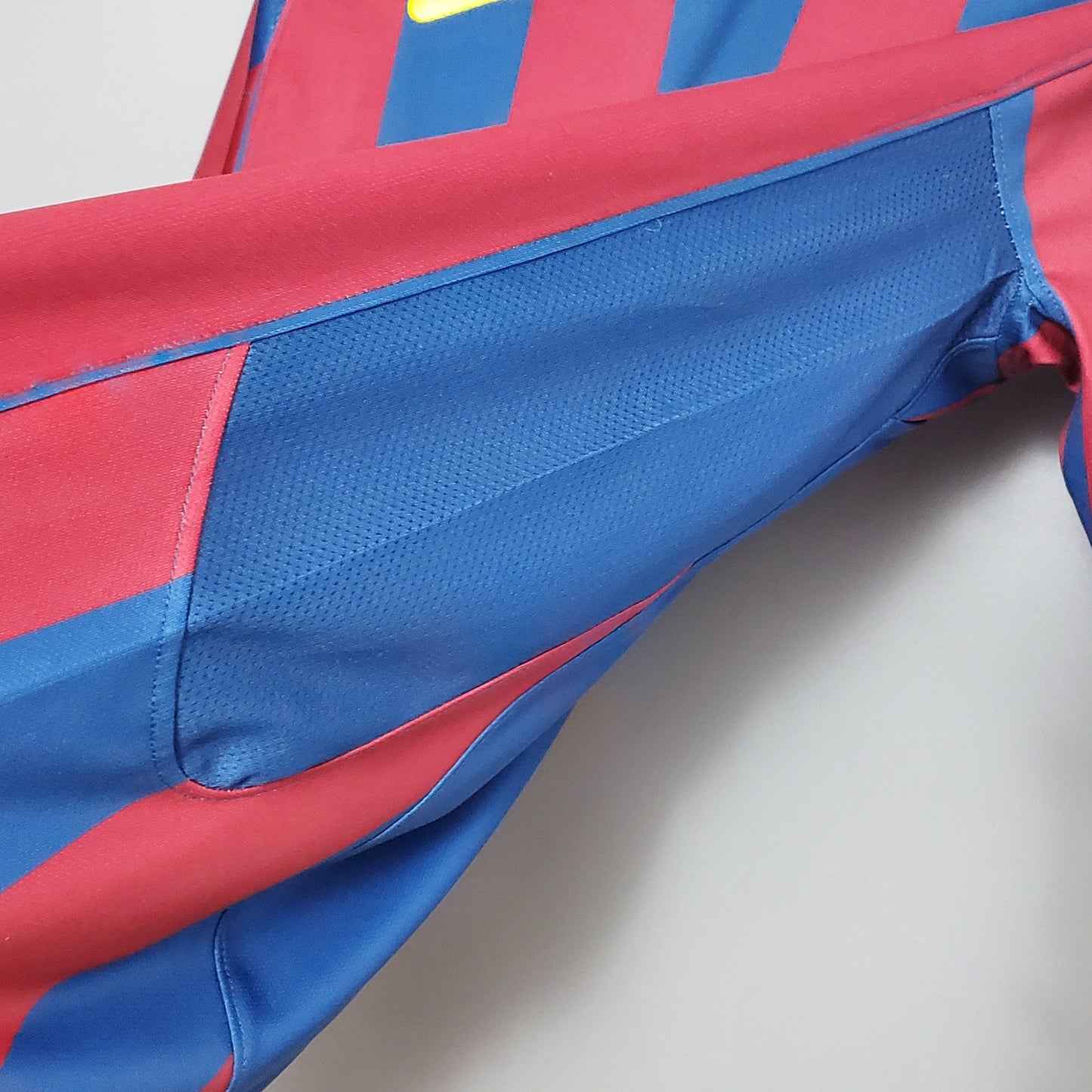 BLAUGRANA I 2006 UEFA HOMBRE (RETRO)