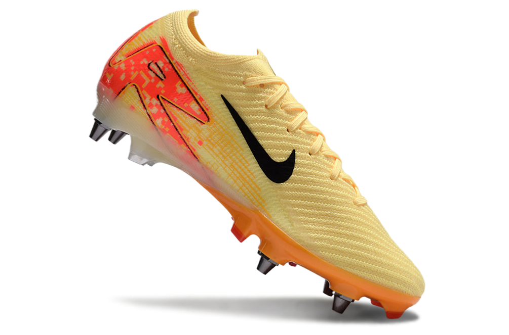 NIKE MERCURIAL VAPOR 16 SG ELITE KYLIAN MBAPPÉ FOOTBALL BOOT