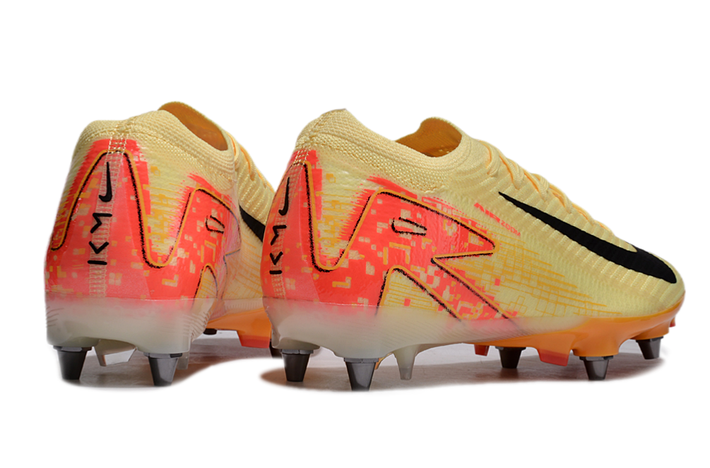 NIKE MERCURIAL VAPOR 16 SG ELITE KYLIAN MBAPPÉ FOOTBALL BOOT