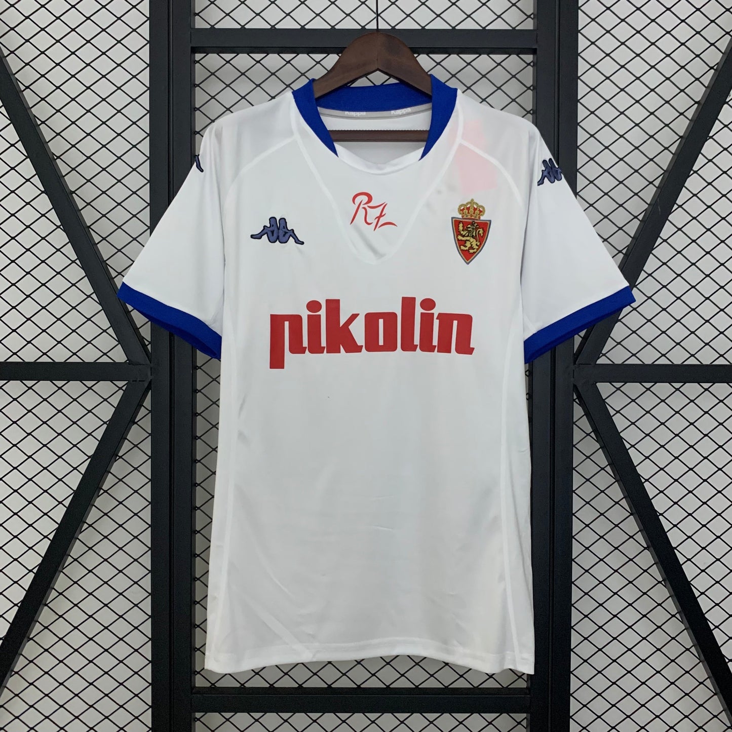 MANOS I 01/02 MAN (RETRO)