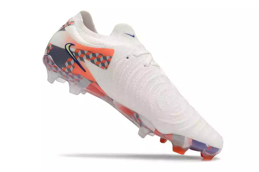 Nike Phantom GX II FG Soccer Boot