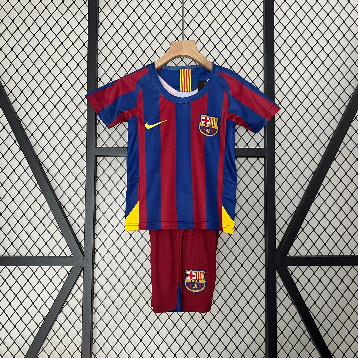 BLAUGRANA I 05/06 CONJUNTO INFANTIL (RETRO)