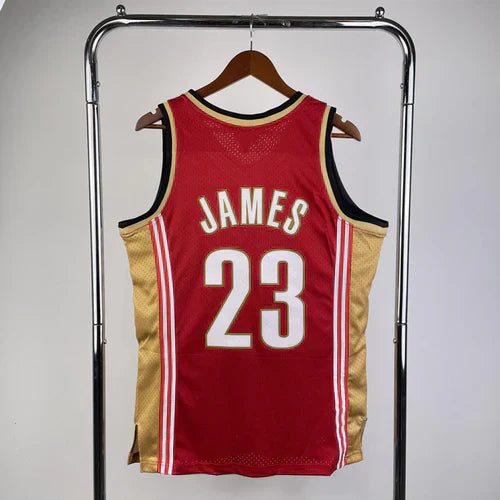 CLEVELAND CAVALIERS II 03/04 (RETRO) 
