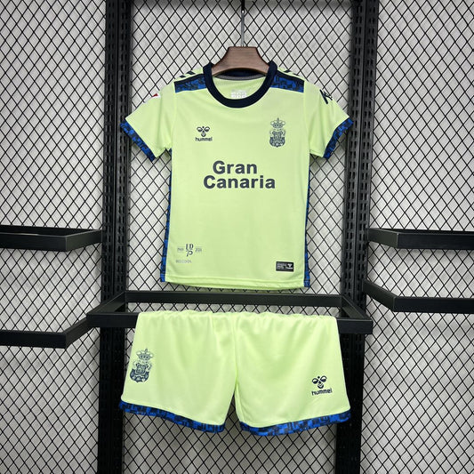 PÍO PÍO  III 24/25 CONJUNTO INFANTIL