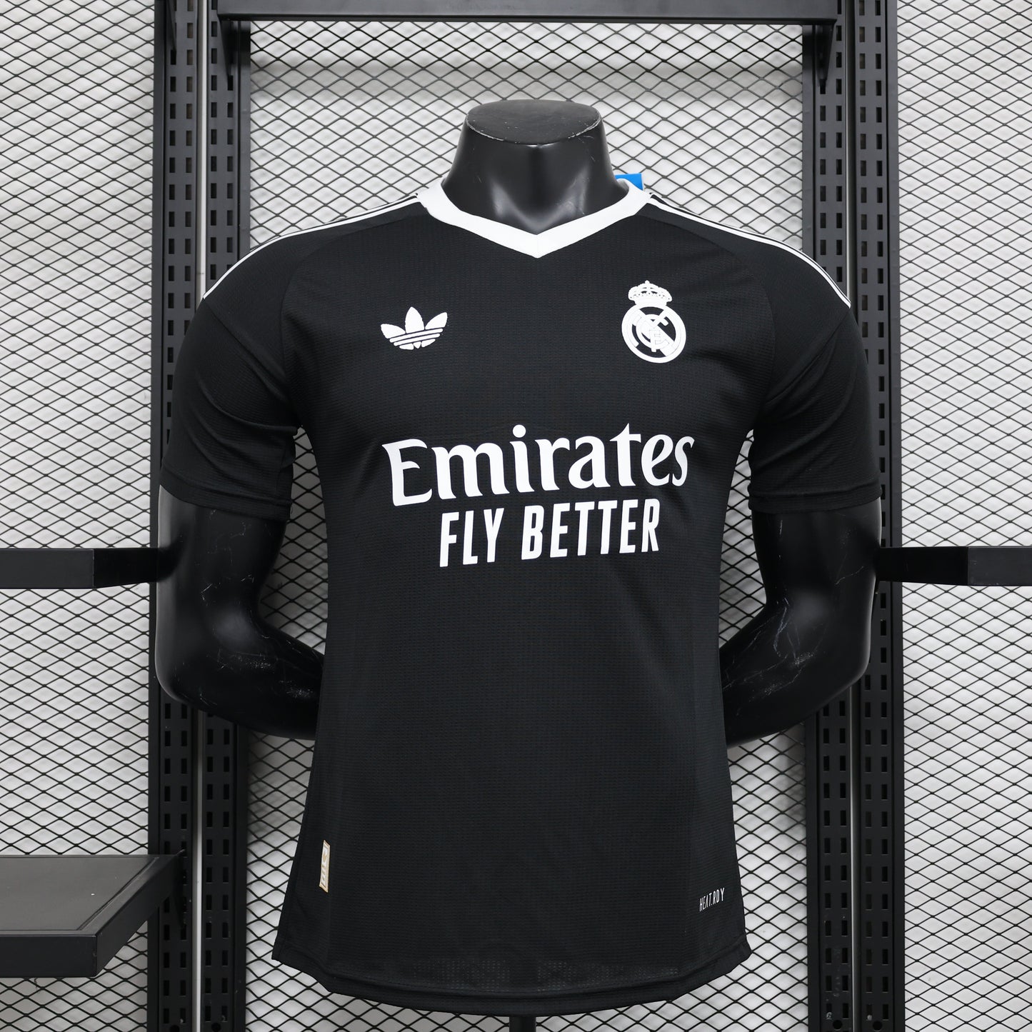MERENGUES EDICIÓN ESPECIAL BLACK 24/25 HOMBRE (VERSIÓN JUGADOR)